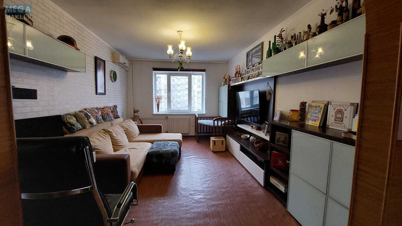 Продаж 3 кімнатної квартири (70/40/8,3), 7 пов. 10 пов. будинку, <a class="location-link" href="/kiev/" title="Недвижимость Київ">Київ</a>, <a class="location-link" href="/kiev/darnickij/" title="Недвижимость Дарницький район">Дарницький р-н</a>, Тростянецкая ул., 6ж (изображение 5)
