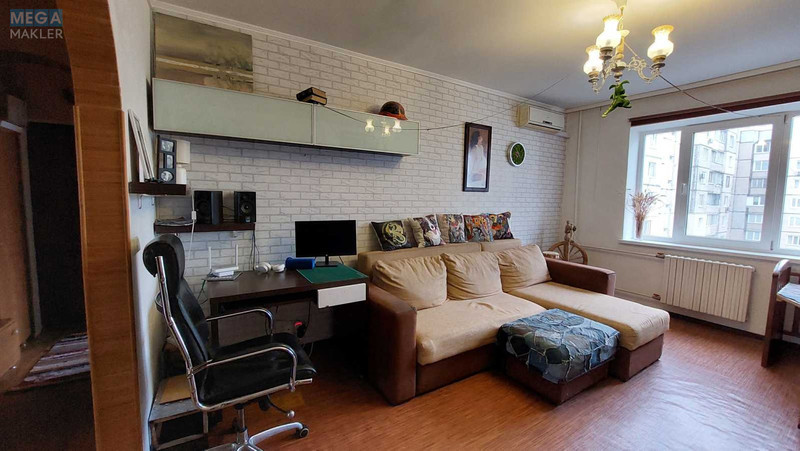 Продаж 3 кімнатної квартири (70/40/8,3), 7 пов. 10 пов. будинку, <a class="location-link" href="/kiev/" title="Недвижимость Київ">Київ</a>, <a class="location-link" href="/kiev/darnickij/" title="Недвижимость Дарницький район">Дарницький р-н</a>, Тростянецкая ул., 6ж (изображение 6)