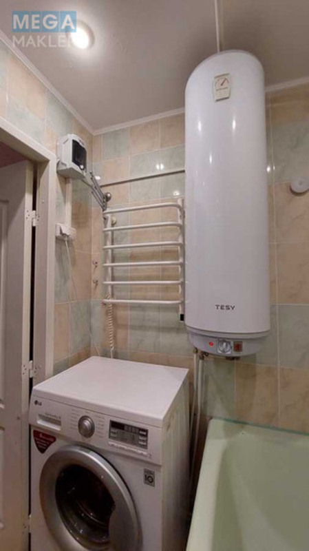 Продаж 3 кімнатної квартири (70/40/8,3), 7 пов. 10 пов. будинку, <a class="location-link" href="/kiev/" title="Недвижимость Київ">Київ</a>, <a class="location-link" href="/kiev/darnickij/" title="Недвижимость Дарницький район">Дарницький р-н</a>, Тростянецкая ул., 6ж (изображение 12)