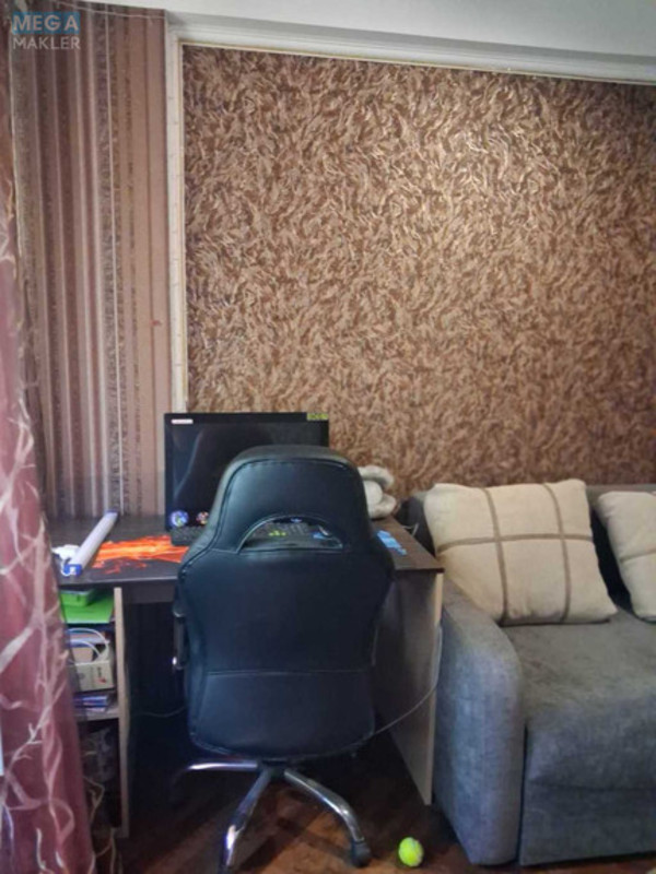 Продаж 3 кімнатної квартири (60/?/8), 5 пов. 5 пов. будинку, <a class="location-link" href="/kiev/" title="Недвижимость Київ">Київ</a>, <a class="location-link" href="/kiev/shevchenkovskij/" title="Недвижимость Шевченківський район">Шевченківський р-н</a>, Салютна вул. (изображение 11)