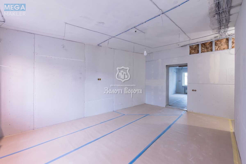 Продаж 2 кімнатної квартири (44/25/8), 5 пов. 5 пов. будинку, <a class="location-link" href="/kiev/" title="Недвижимость Київ">Київ</a>, <a class="location-link" href="/kiev/darnickij/" title="Недвижимость Дарницький район">Дарницький р-н</a>, Привокзальна вул., 10/1 (изображение 4)