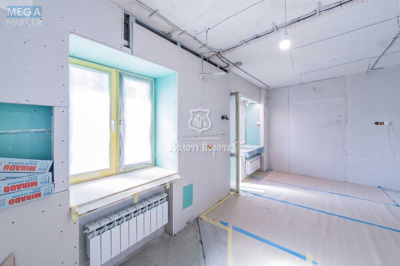Продаж 2 кімнатної квартири (44/25/8), 5 пов. 5 пов. будинку, <a class="location-link" href="/kiev/" title="Недвижимость Київ">Київ</a>, <a class="location-link" href="/kiev/darnickij/" title="Недвижимость Дарницький район">Дарницький р-н</a>, Привокзальна вул., 10/1 (изображение 8)