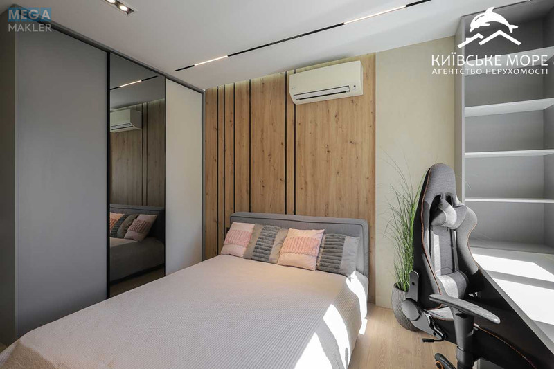 Продаж 5 кімнатної квартири (168/?/17), 22 пов. 25 пов. будинку, <a class="location-link" href="/kiev/" title="Недвижимость Київ">Київ</a>, <a class="location-link" href="/kiev/dneprovskij/" title="Недвижимость Дніпровський район">Дніпровський р-н</a>, Воскресенська вул., 18 (изображение 18)