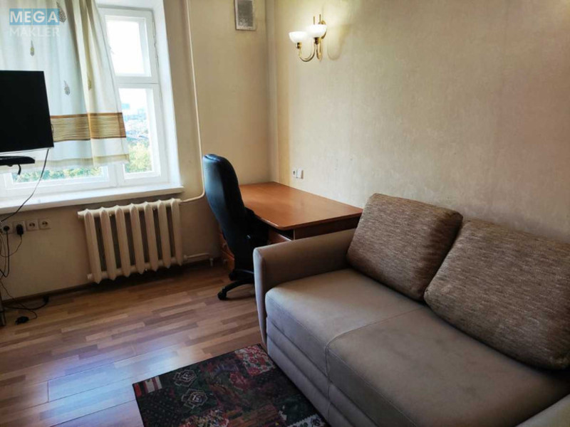 Оренда 3 кімнатної квартири, <a class="location-link" href="/kiev/" title="Недвижимость Київ">Київ</a>, <a class="location-link" href="/kiev/solomenskij/" title="Недвижимость Солом'янський район">Солом'янський р-н</a>, Повітряних Сил просп., 17 (изображение 6)