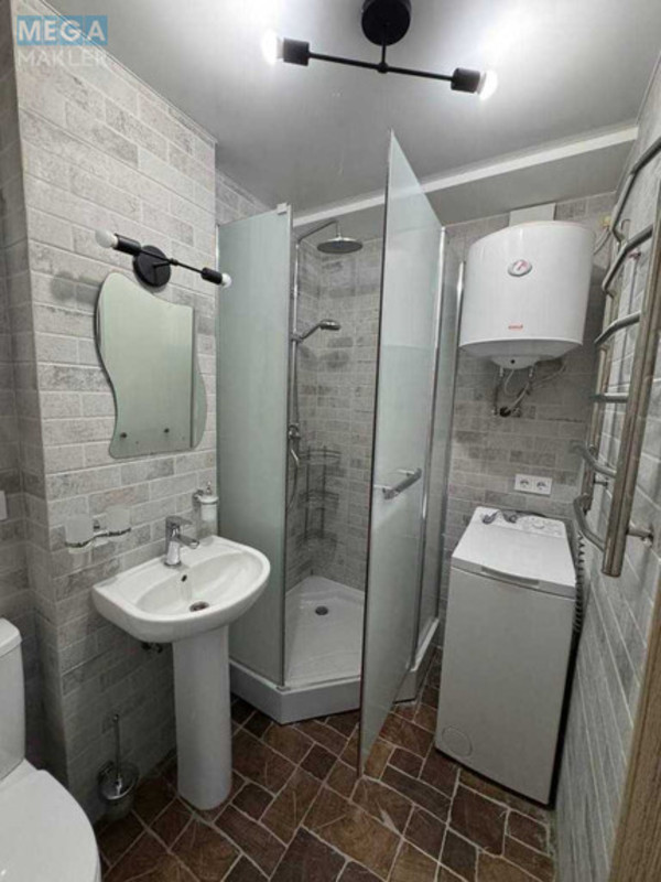 Оренда 2 кімнатної квартири, <a class="location-link" href="/kiev/" title="Недвижимость Київ">Київ</a>, <a class="location-link" href="/kiev/pecherskij/" title="Недвижимость Печерський район">Печерський р-н</a>, Івана Мазепи вул., 24 (изображение 11)