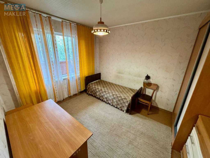 Оренда 3 кімнатної квартири, <a class="location-link" href="/kiev/" title="Недвижимость Київ">Київ</a>, <a class="location-link" href="/kiev/svyatoshinskij/" title="Недвижимость Святошинський район">Святошинський р-н</a>, Жолудєва вул., 4В (изображение 3)