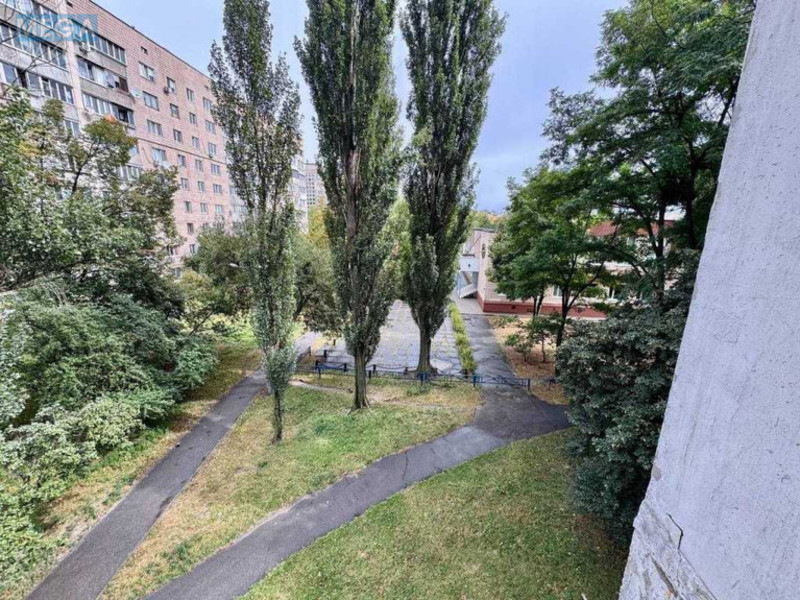 Оренда 3 кімнатної квартири, <a class="location-link" href="/kiev/" title="Недвижимость Київ">Київ</a>, <a class="location-link" href="/kiev/svyatoshinskij/" title="Недвижимость Святошинський район">Святошинський р-н</a>, Жолудєва вул., 4В (изображение 12)