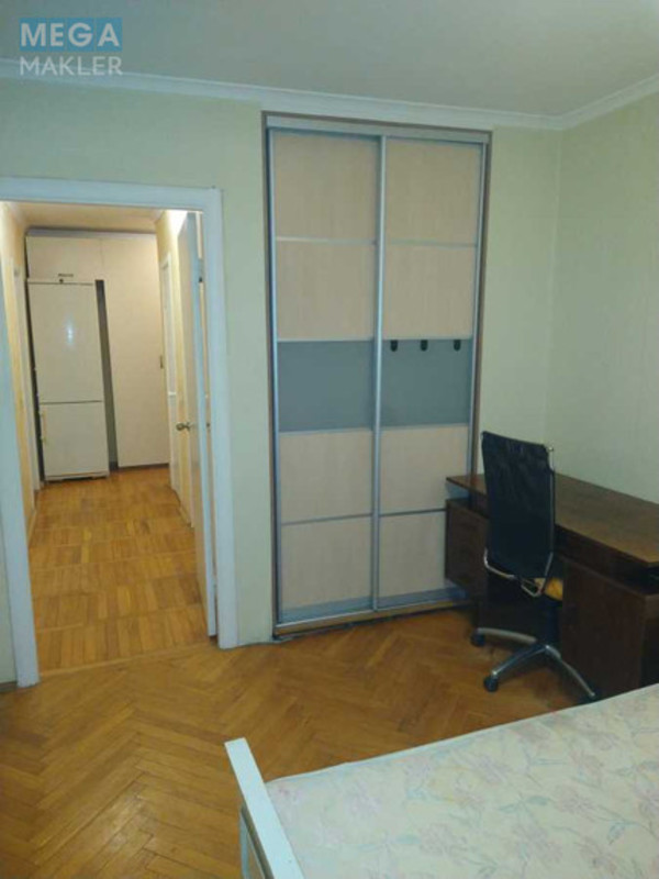 Оренда 2 кімнатної квартири, <a class="location-link" href="/kiev/" title="Недвижимость Київ">Київ</a>, <a class="location-link" href="/kiev/pecherskij/" title="Недвижимость Печерський район">Печерський р-н</a>, Кловский спуск (изображение 8)