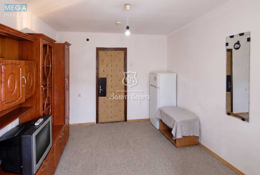 Продаж 8 кімнатної квартири (19,6/?/?), 4 пов. 9 пов. будинку, <a class="location-link" href="/kiev/" title="Недвижимость Київ">Київ</a>, <a class="location-link" href="/kiev/podolskij/" title="Недвижимость Подільський район">Подільський р-н</a>, Світлицького вул., 24а (изображение 2)