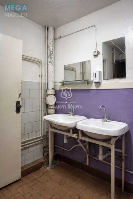 Продаж 8 кімнатної квартири (19,6/?/?), 4 пов. 9 пов. будинку, <a class="location-link" href="/kiev/" title="Недвижимость Київ">Київ</a>, <a class="location-link" href="/kiev/podolskij/" title="Недвижимость Подільський район">Подільський р-н</a>, Світлицького вул., 24а (изображение 6)