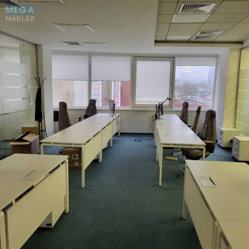 Оренда комерційної нерухомості, 373,41&nbsp;кв.м, под офис, <a class="location-link" href="/kiev/" title="Недвижимость Київ">Київ</a>, <a class="location-link" href="/kiev/dneprovskij/" title="Недвижимость Дніпровський район">Дніпровський р-н</a>, Євгена Сверстюка вул., 2А (изображение 4)