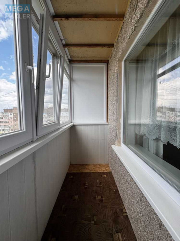 Продаж 3 кімнатної квартири (63/?/8), 10 пов. 10 пов. будинку, <a class="location-link" href="/kirovograd/" title="Недвижимость Кіровоград">Кіровоград</a>, Державності (изображение 6)