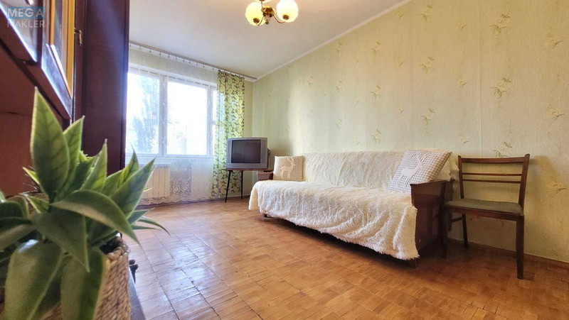 Продаж 1 кімнатної квартири (34/16/8), 2 пов. 16 пов. будинку, <a class="location-link" href="/kiev/" title="Недвижимость Київ">Київ</a>, <a class="location-link" href="/kiev/goloseevskij/" title="Недвижимость Голосіївський район">Голосіївський р-н</a>, Голосіївська вул., 6 (изображение 2)