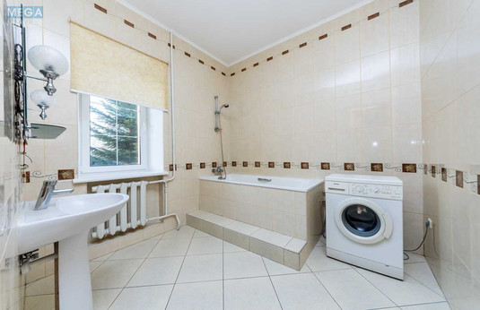Продаж дома, 2&nbsp;поверху, 263&nbsp;кв.м, 6&nbsp;кімнат, ділянка 10&nbsp;соток, <a class="location-link" href="/vyshgorod/" title="Недвижимость Вишгород">Вишгород</a>, Спаська (изображение 5)