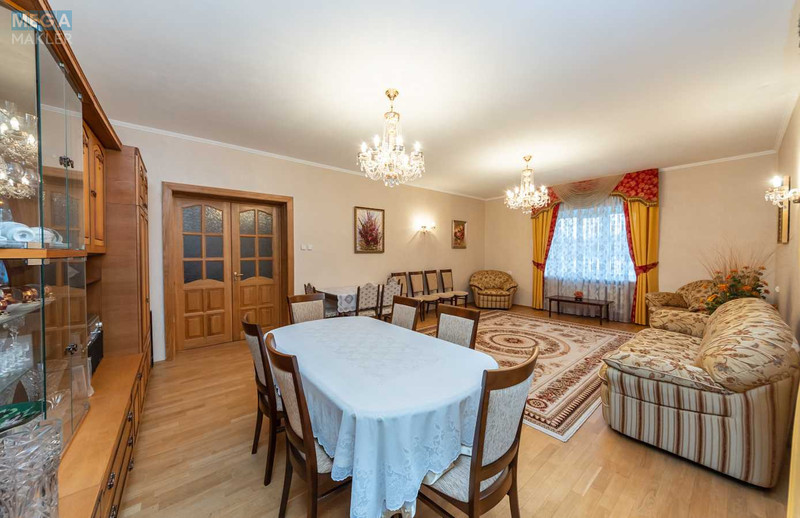 Продаж дома, 2&nbsp;поверху, 263&nbsp;кв.м, 6&nbsp;кімнат, ділянка 10&nbsp;соток, <a class="location-link" href="/vyshgorod/" title="Недвижимость Вишгород">Вишгород</a>, Спаська (изображение 8)