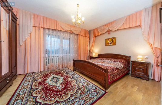 Продаж дома, 2&nbsp;поверху, 263&nbsp;кв.м, 6&nbsp;кімнат, ділянка 10&nbsp;соток, <a class="location-link" href="/vyshgorod/" title="Недвижимость Вишгород">Вишгород</a>, Спаська (изображение 14)