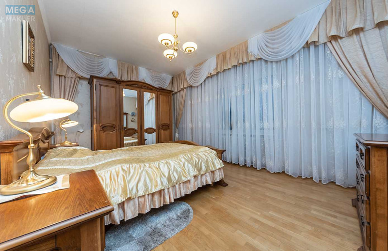Продаж дома, 2&nbsp;поверху, 263&nbsp;кв.м, 6&nbsp;кімнат, ділянка 10&nbsp;соток, <a class="location-link" href="/vyshgorod/" title="Недвижимость Вишгород">Вишгород</a>, Спаська (изображение 16)