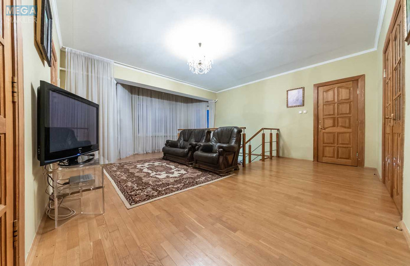 Продаж дома, 2&nbsp;поверху, 263&nbsp;кв.м, 6&nbsp;кімнат, ділянка 10&nbsp;соток, <a class="location-link" href="/vyshgorod/" title="Недвижимость Вишгород">Вишгород</a>, Спаська (изображение 19)