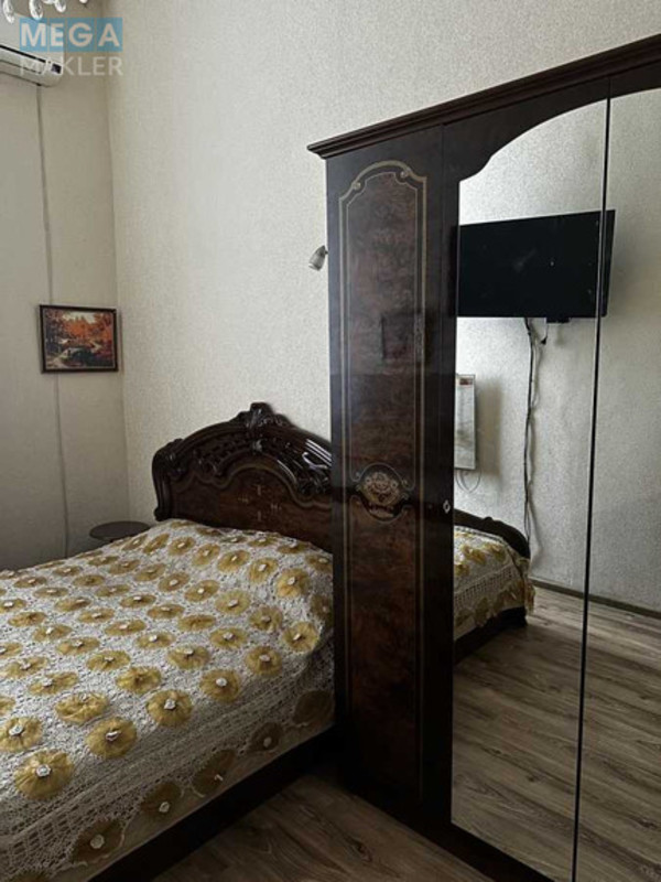Оренда 2 кімнатної квартири, <a class="location-link" href="/kiev/" title="Недвижимость Київ">Київ</a>, <a class="location-link" href="/kiev/pecherskij/" title="Недвижимость Печерський район">Печерський р-н</a>, Круглоуніверситетська вул., 14 (изображение 4)