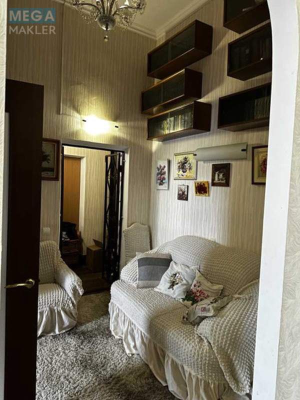 Оренда 2 кімнатної квартири, <a class="location-link" href="/kiev/" title="Недвижимость Київ">Київ</a>, <a class="location-link" href="/kiev/pecherskij/" title="Недвижимость Печерський район">Печерський р-н</a>, Круглоуніверситетська вул., 14 (изображение 17)