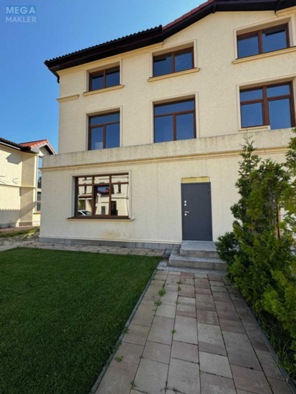 Продаж дома, 3&nbsp;поверху, 208&nbsp;кв.м, 5&nbsp;кімнат, ділянка 3,05&nbsp;сотки, <a class="location-link" href="/podgorcy-selo/" title="Недвижимость Підгірці">Підгірці</a>, Фонтанна, 8 (изображение 4)