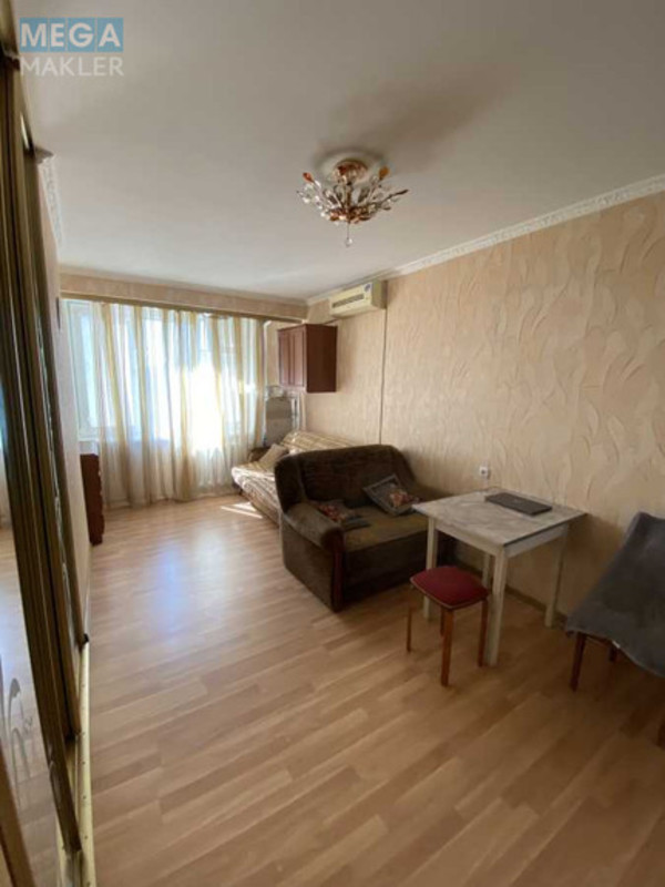Продаж 8 кімнатної квартири (29/?/?), 10 пов. 12 пов. будинку, <a class="location-link" href="/kiev/" title="Недвижимость Київ">Київ</a>, <a class="location-link" href="/kiev/dneprovskij/" title="Недвижимость Дніпровський район">Дніпровський р-н</a>, Миропільська вул., 15А (изображение 4)