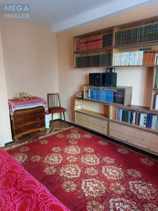 Продаж 3 кімнатної квартири (60/44/6), 3 пов. 9 пов. будинку, <a class="location-link" href="/kiev/" title="Недвижимость Київ">Київ</a>, <a class="location-link" href="/kiev/podolskij/" title="Недвижимость Подільський район">Подільський р-н</a>, Кирилівська вул., 122/1 (изображение 6)