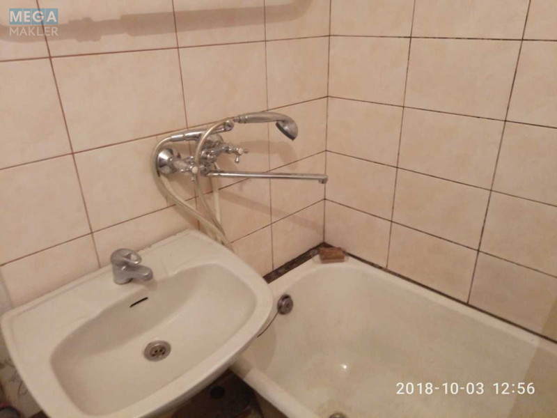 Оренда кімнати (підселення), <a class="location-link" href="/kiev/" title="Недвижимость Київ">Київ</a>, <a class="location-link" href="/kiev/desnyanskij/" title="Недвижимость Деснянський район">Деснянський р-н</a>, Сулеймана Стальського вул. (изображение 4)