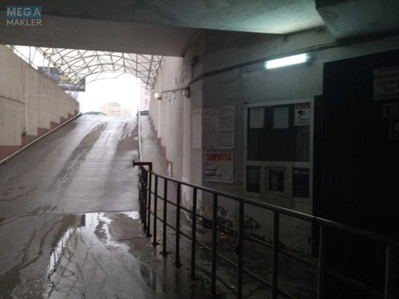 Продаж комерційної нерухомості, 14,40&nbsp;кв.м, <a class="location-link" href="/kiev/" title="Недвижимость Київ">Київ</a>, <a class="location-link" href="/kiev/darnickij/" title="Недвижимость Дарницький район">Дарницький р-н</a>, Александра Мишуги ул., 8 (изображение 4)