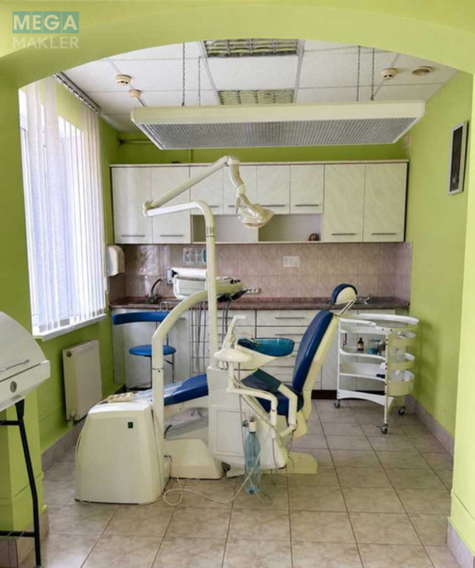 Продаж комерційної нерухомості, 72&nbsp;кв.м, <a class="location-link" href="/chernigov/" title="Недвижимость Чернігів">Чернігів</a>, <a class="location-link" href="/chernigov/novozavodskiy/" title="Недвижимость Новозаводський район">Новозаводський р-н</a>, Незалежності, 56 (изображение 3)