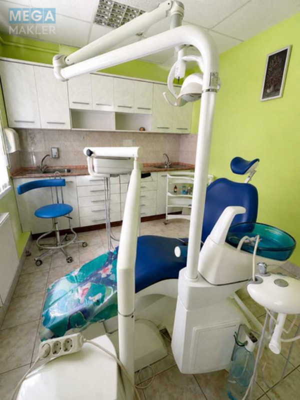 Продаж комерційної нерухомості, 72&nbsp;кв.м, <a class="location-link" href="/chernigov/" title="Недвижимость Чернігів">Чернігів</a>, <a class="location-link" href="/chernigov/novozavodskiy/" title="Недвижимость Новозаводський район">Новозаводський р-н</a>, Незалежності, 56 (изображение 7)