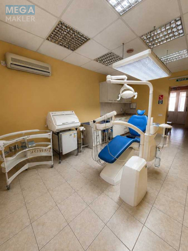 Продаж комерційної нерухомості, 72&nbsp;кв.м, <a class="location-link" href="/chernigov/" title="Недвижимость Чернігів">Чернігів</a>, <a class="location-link" href="/chernigov/novozavodskiy/" title="Недвижимость Новозаводський район">Новозаводський р-н</a>, Незалежності, 56 (изображение 15)
