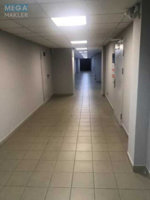 Продаж комерційної нерухомості, 182&nbsp;кв.м, под офис, <a class="location-link" href="/kiev/" title="Недвижимость Київ">Київ</a>, <a class="location-link" href="/kiev/darnickij/" title="Недвижимость Дарницький район">Дарницький р-н</a>, Александра Мишуги ул., 10 (изображение 4)