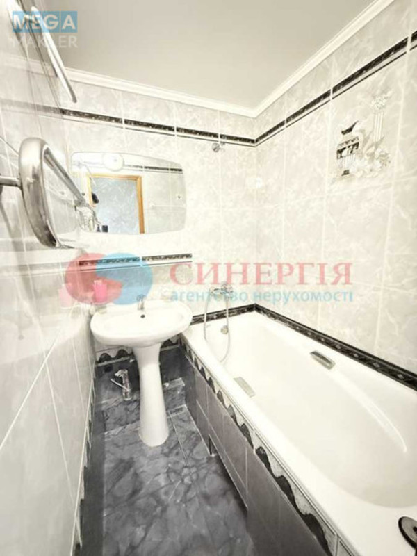Продаж 3 кімнатної квартири (68/44/8), 5 пов. 16 пов. будинку, <a class="location-link" href="/kiev/" title="Недвижимость Київ">Київ</a>, <a class="location-link" href="/kiev/goloseevskij/" title="Недвижимость Голосіївський район">Голосіївський р-н</a>, Саксаганського вул., 56 (изображение 9)