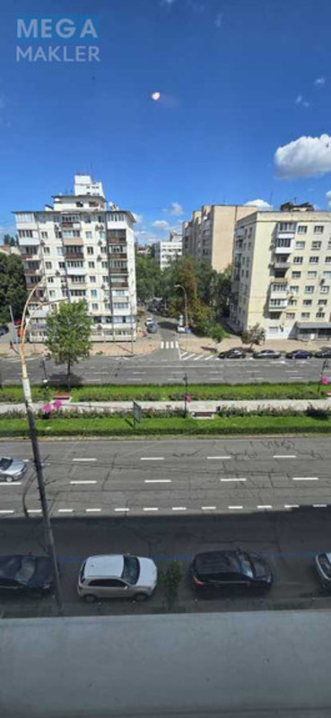Оренда 3 кімнатної квартири, <a class="location-link" href="/kiev/" title="Недвижимость Київ">Київ</a>, <a class="location-link" href="/kiev/pecherskij/" title="Недвижимость Печерський район">Печерський р-н</a>, Леси Украинки бульв., 24 (изображение 17)