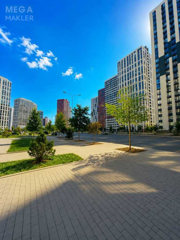 Продаж 3 кімнатної квартири (80/41/19), 14 пов. 25 пов. будинку, <a class="location-link" href="/kiev/" title="Недвижимость Київ">Київ</a>, <a class="location-link" href="/kiev/podolskij/" title="Недвижимость Подільський район">Подільський р-н</a>, Європейського Союзу просп., 51 (изображение 12)
