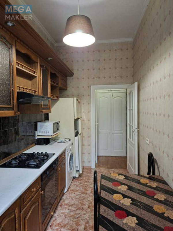 Оренда 2 кімнатної квартири, <a class="location-link" href="/kiev/" title="Недвижимость Київ">Київ</a>, <a class="location-link" href="/kiev/solomenskij/" title="Недвижимость Солом'янський район">Солом'янський р-н</a>, Гарматна вул., 18 (изображение 2)