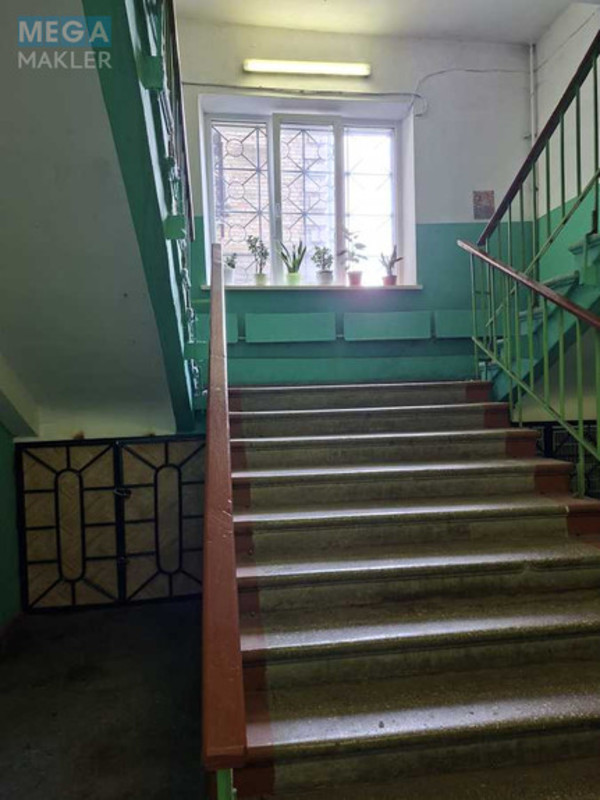 Оренда 2 кімнатної квартири, <a class="location-link" href="/kiev/" title="Недвижимость Київ">Київ</a>, <a class="location-link" href="/kiev/solomenskij/" title="Недвижимость Солом'янський район">Солом'янський р-н</a>, Гарматна вул., 18 (изображение 10)