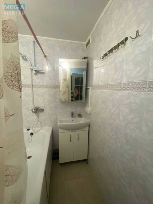 Оренда 3 кімнатної квартири, <a class="location-link" href="/kiev/" title="Недвижимость Київ">Київ</a>, <a class="location-link" href="/kiev/dneprovskij/" title="Недвижимость Дніпровський район">Дніпровський р-н</a>, Челябінська вул., 1 (изображение 8)