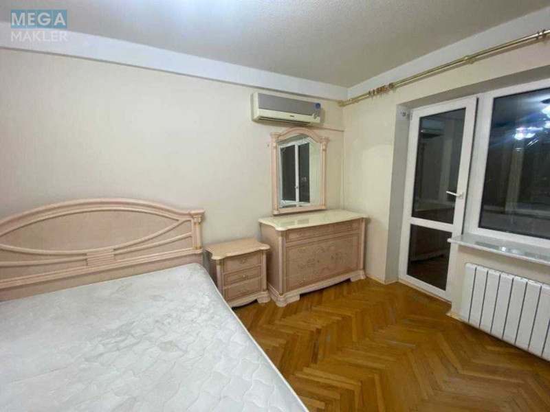 Оренда 3 кімнатної квартири, <a class="location-link" href="/kiev/" title="Недвижимость Київ">Київ</a>, <a class="location-link" href="/kiev/dneprovskij/" title="Недвижимость Дніпровський район">Дніпровський р-н</a>, Челябінська вул., 1 (изображение 10)