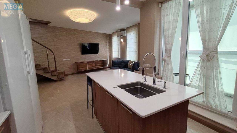Оренда 2 кімнатної квартири, <a class="location-link" href="/lviv/" title="Недвижимость Львів">Львів</a>, <a class="location-link" href="/lviv/galickij/" title="Недвижимость Галицький район">Галицький р-н</a>, Пекарська (изображение 2)