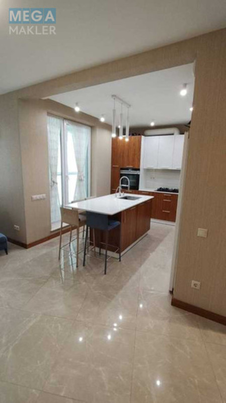 Оренда 2 кімнатної квартири, <a class="location-link" href="/lviv/" title="Недвижимость Львів">Львів</a>, <a class="location-link" href="/lviv/galickij/" title="Недвижимость Галицький район">Галицький р-н</a>, Пекарська (изображение 4)