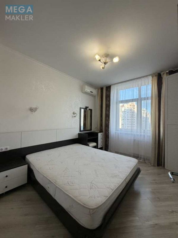 Продаж 1 кімнатної квартири (56/15/32), 11 пов. 24 пов. будинку, <a class="location-link" href="/kiev/" title="Недвижимость Київ">Київ</a>, <a class="location-link" href="/kiev/darnickij/" title="Недвижимость Дарницький район">Дарницький р-н</a>, Анни Ахматової вул., 22 (изображение 8)