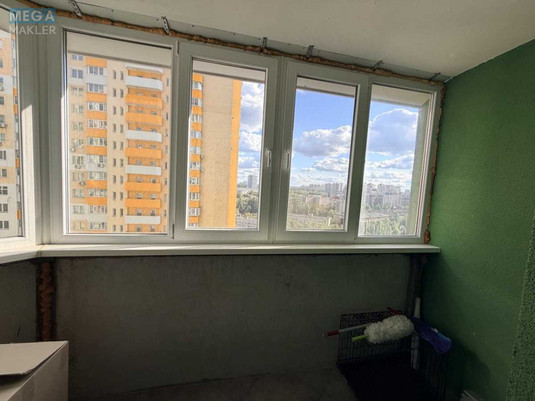 Продаж 1 кімнатної квартири (42/17/12), 17 пов. 25 пов. будинку, <a class="location-link" href="/kiev/" title="Недвижимость Київ">Київ</a>, <a class="location-link" href="/kiev/goloseevskij/" title="Недвижимость Голосіївський район">Голосіївський р-н</a>, Ломоносова ул., 36в (изображение 9)