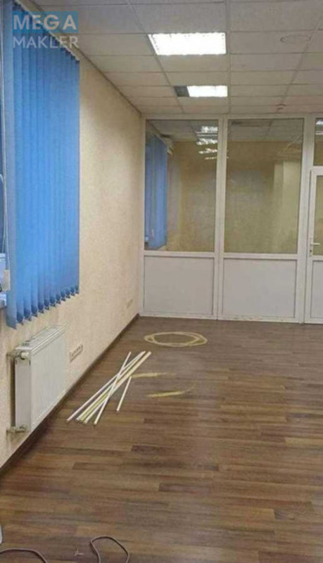 Продаж окремої будівлі/побудови, 408&nbsp;кв.м, <a class="location-link" href="/kiev/" title="Недвижимость Київ">Київ</a>, <a class="location-link" href="/kiev/podolskij/" title="Недвижимость Подільський район">Подільський р-н</a>, Сирецька вул., 52 (изображение 6)