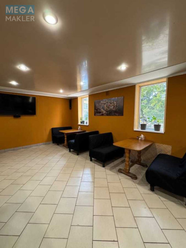 Продаж комерційної нерухомості, 94&nbsp;кв.м, <a class="location-link" href="/kiev/" title="Недвижимость Київ">Київ</a>, <a class="location-link" href="/kiev/svyatoshinskij/" title="Недвижимость Святошинський район">Святошинський р-н</a>, Картвелішвілі вул., 7/2 (изображение 6)