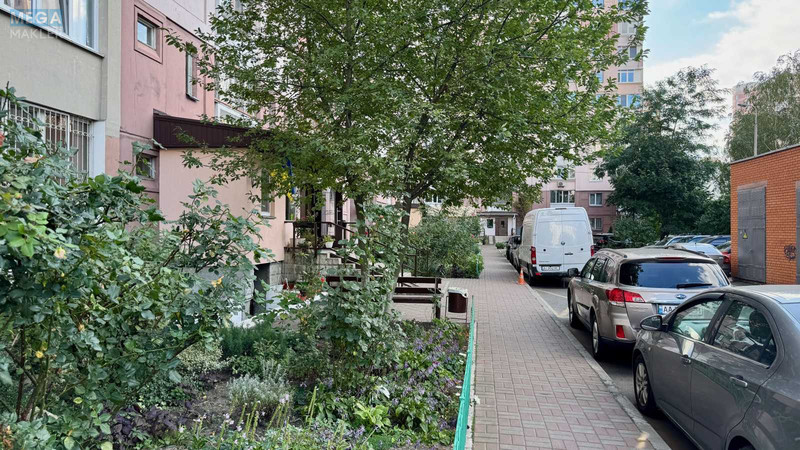 Оренда 1 кімнатної квартири, <a class="location-link" href="/kiev/" title="Недвижимость Київ">Київ</a>, <a class="location-link" href="/kiev/darnickij/" title="Недвижимость Дарницький район">Дарницький р-н</a>, Олени Пчілки вул., 4 (изображение 12)