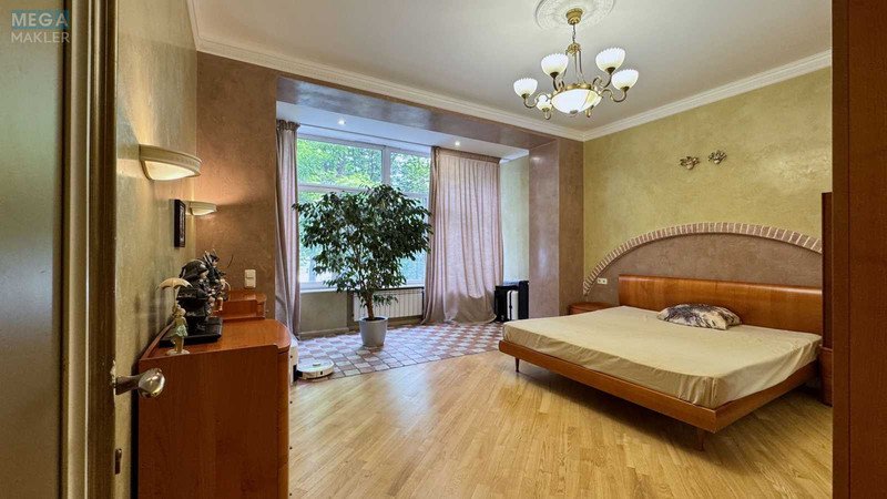 Продаж 4 кімнатної квартири (130/91/14), 1 пов. 10 пов. будинку, <a class="location-link" href="/kiev/" title="Недвижимость Київ">Київ</a>, <a class="location-link" href="/kiev/pecherskij/" title="Недвижимость Печерський район">Печерський р-н</a>, Михайла Грушевського вул. (изображение 6)
