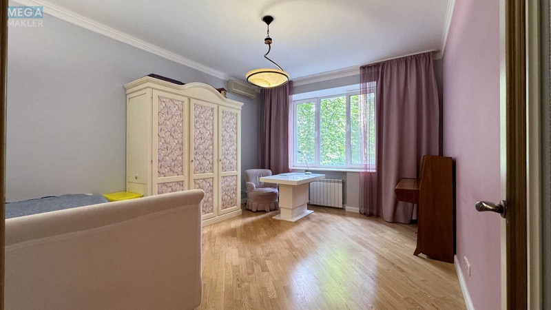 Продаж 4 кімнатної квартири (130/91/14), 1 пов. 10 пов. будинку, <a class="location-link" href="/kiev/" title="Недвижимость Київ">Київ</a>, <a class="location-link" href="/kiev/pecherskij/" title="Недвижимость Печерський район">Печерський р-н</a>, Михайла Грушевського вул. (изображение 10)