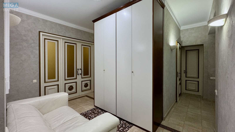 Продаж 4 кімнатної квартири (130/91/14), 1 пов. 10 пов. будинку, <a class="location-link" href="/kiev/" title="Недвижимость Київ">Київ</a>, <a class="location-link" href="/kiev/pecherskij/" title="Недвижимость Печерський район">Печерський р-н</a>, Михайла Грушевського вул. (изображение 15)